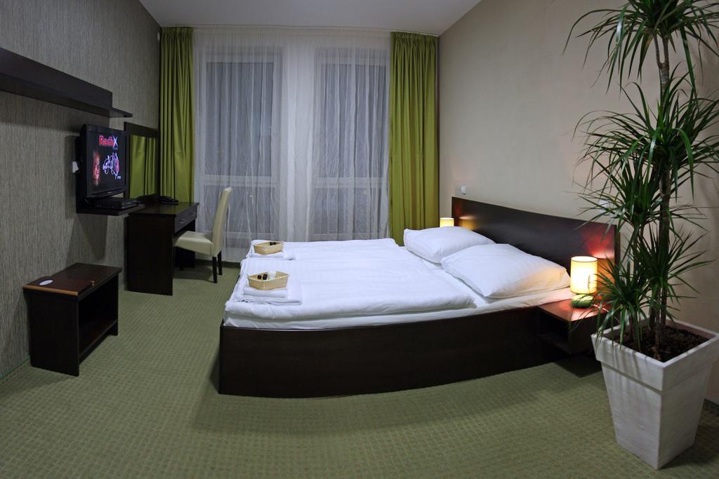 Penzion Luxury Rožňava Extérieur photo